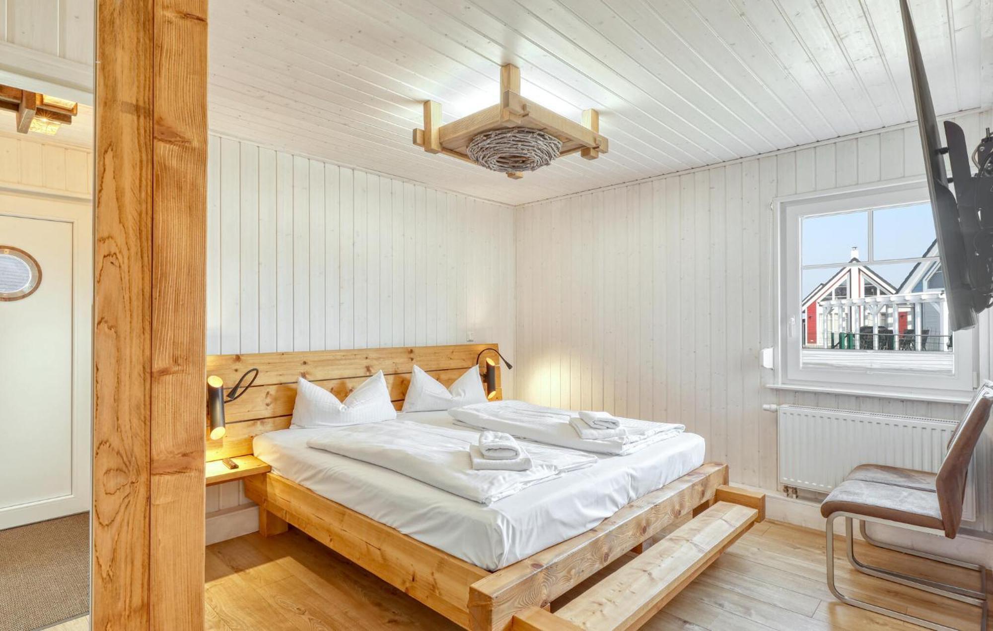 2 Bedroom Beautiful Home In Zerpenschleuse Esterno foto