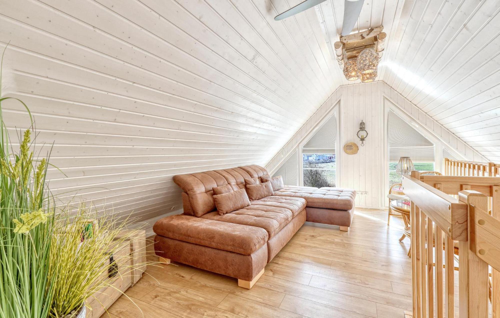 2 Bedroom Beautiful Home In Zerpenschleuse Esterno foto