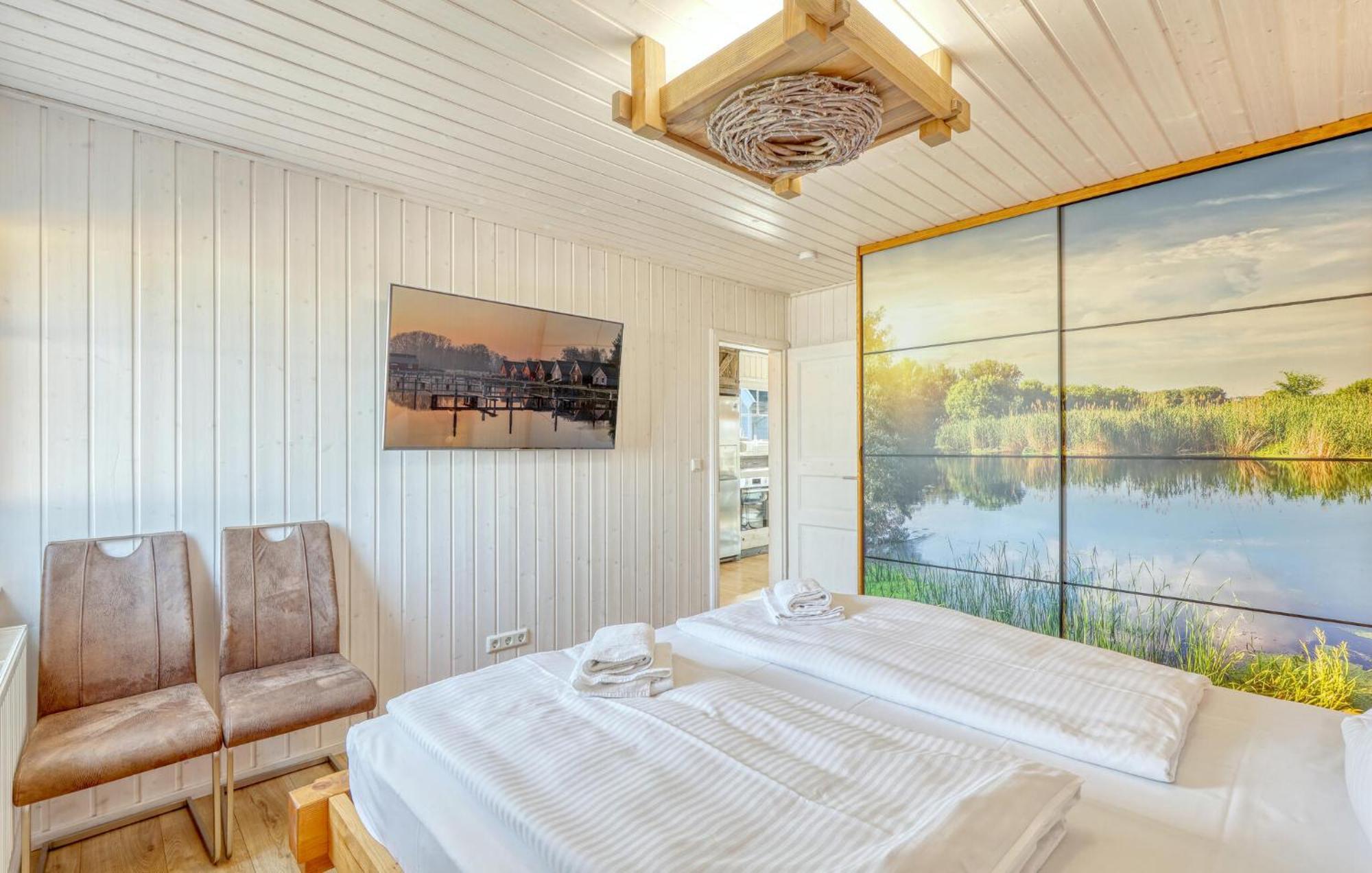 2 Bedroom Beautiful Home In Zerpenschleuse Esterno foto